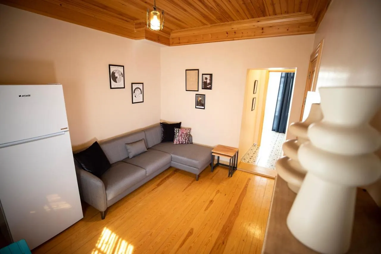 Cosa Zeyrek- Home At The Heart Of Istanboel 0*,